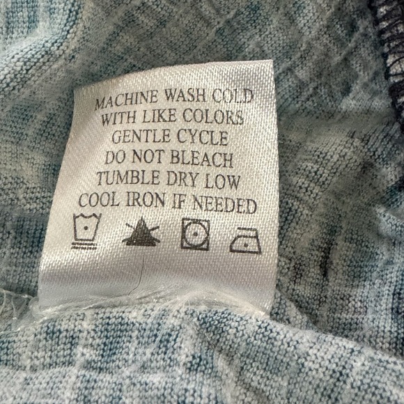 Absolutely Famous XL Top Shirt White Blue Paisley Short Sleeve Square Neck Knit - Picture 7 of 8